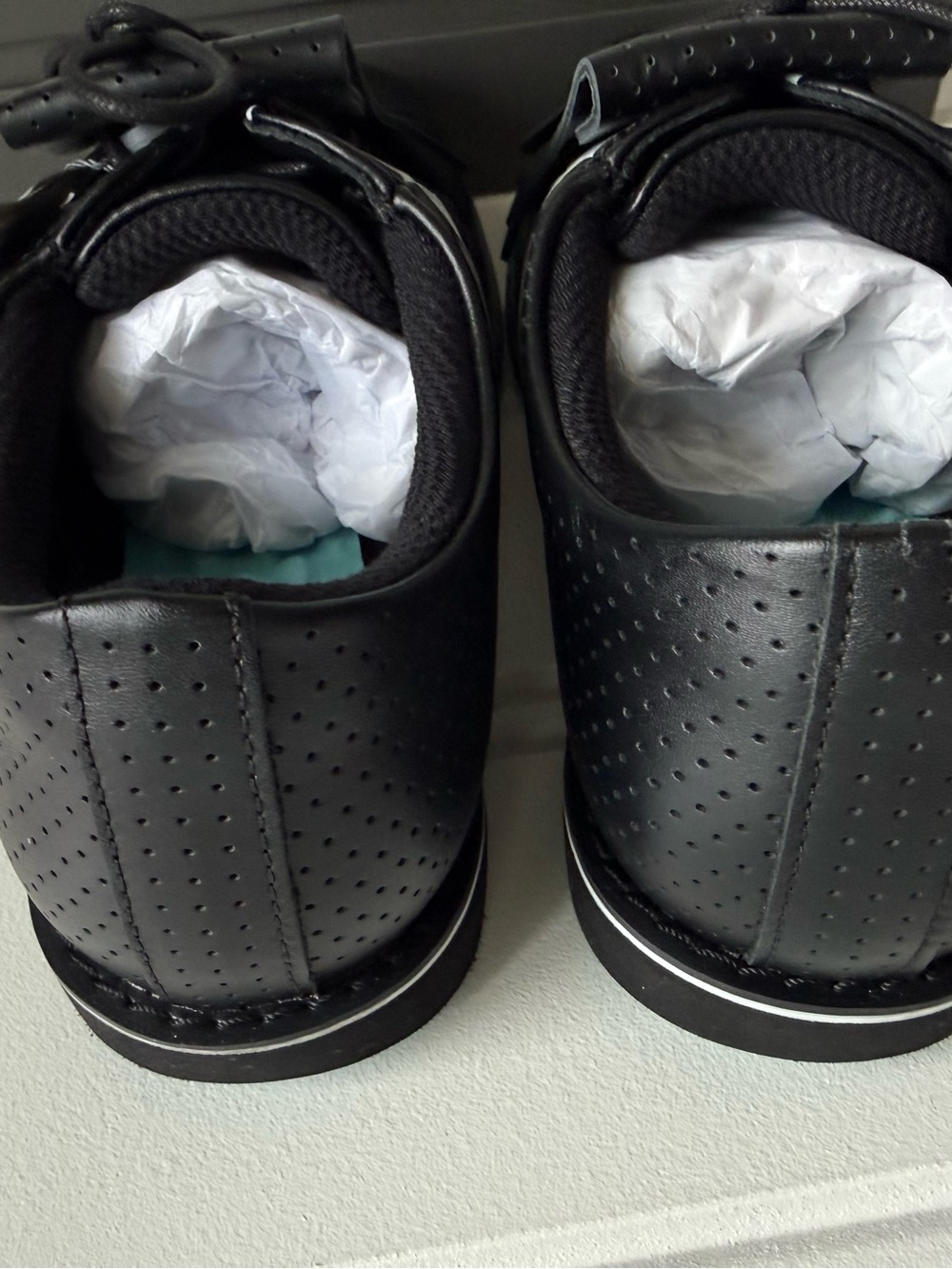 G/FORE GFORE GALLIVANTER PERFORATED LEATHER KILTIE GOLF SHOE Women 8M Black NEW - Picture 5 of 7